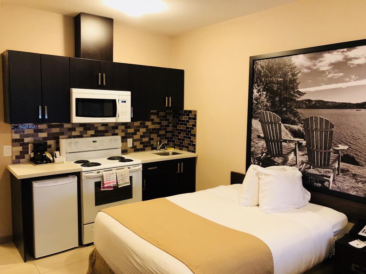 Motel Super 8 By Wyndham Watrous Esterno foto