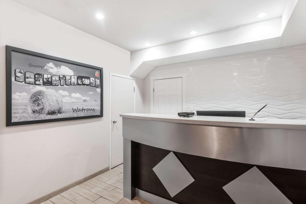 Motel Super 8 By Wyndham Watrous Esterno foto